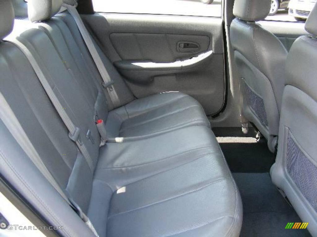 2004 Elantra GT Hatchback - Sterling Silver / Dark Gray photo #12