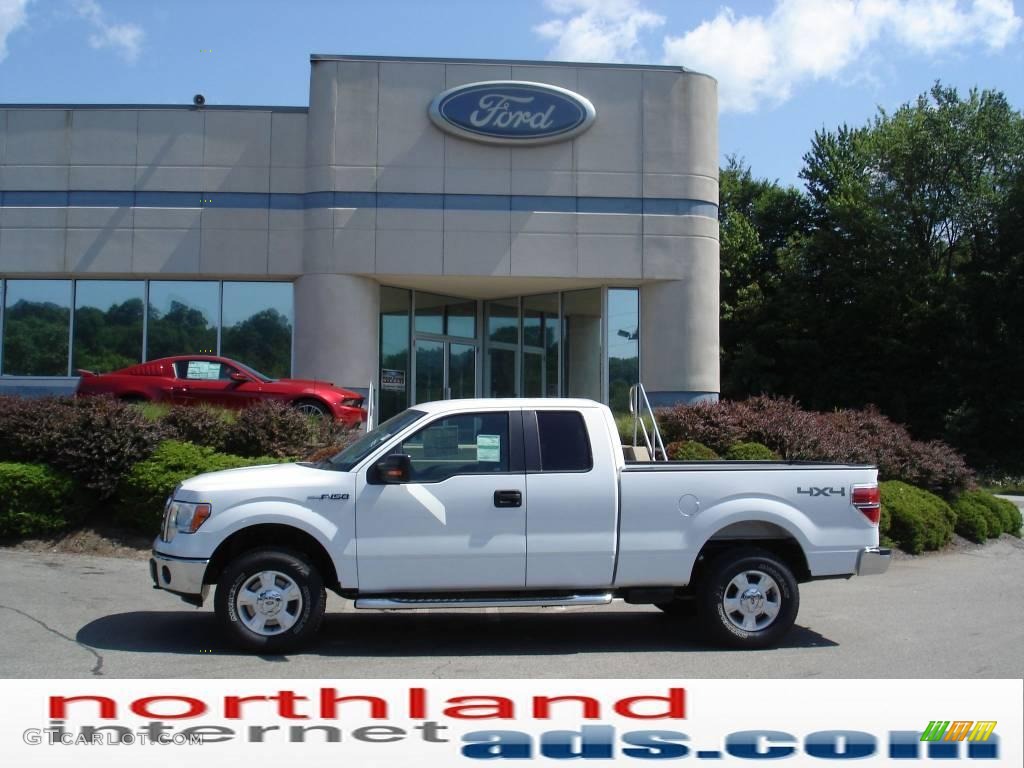 2010 F150 XLT SuperCab 4x4 - Oxford White / Medium Stone photo #1