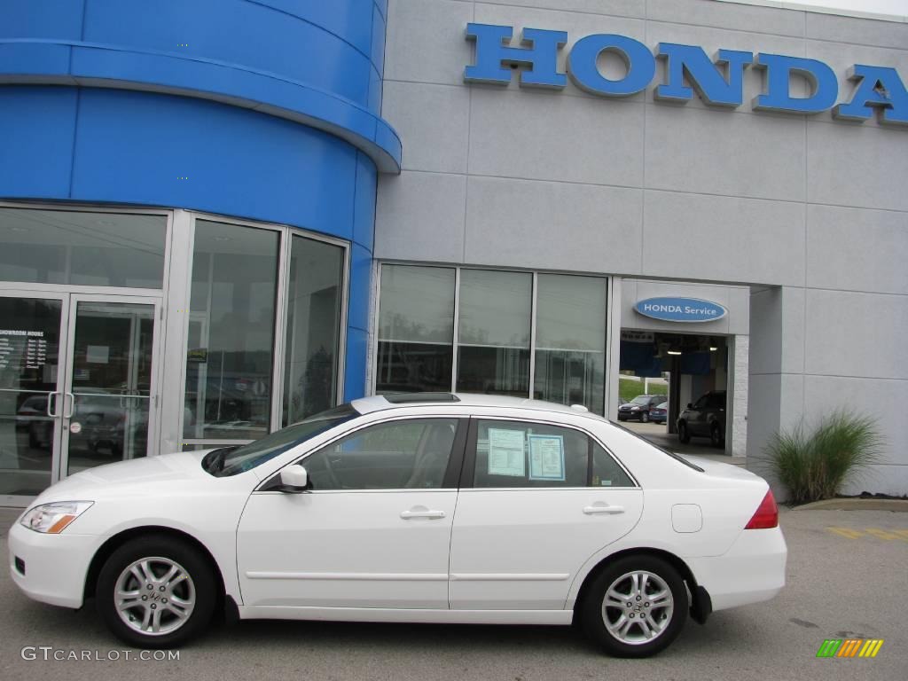 2007 Accord EX-L Sedan - Taffeta White / Ivory photo #3