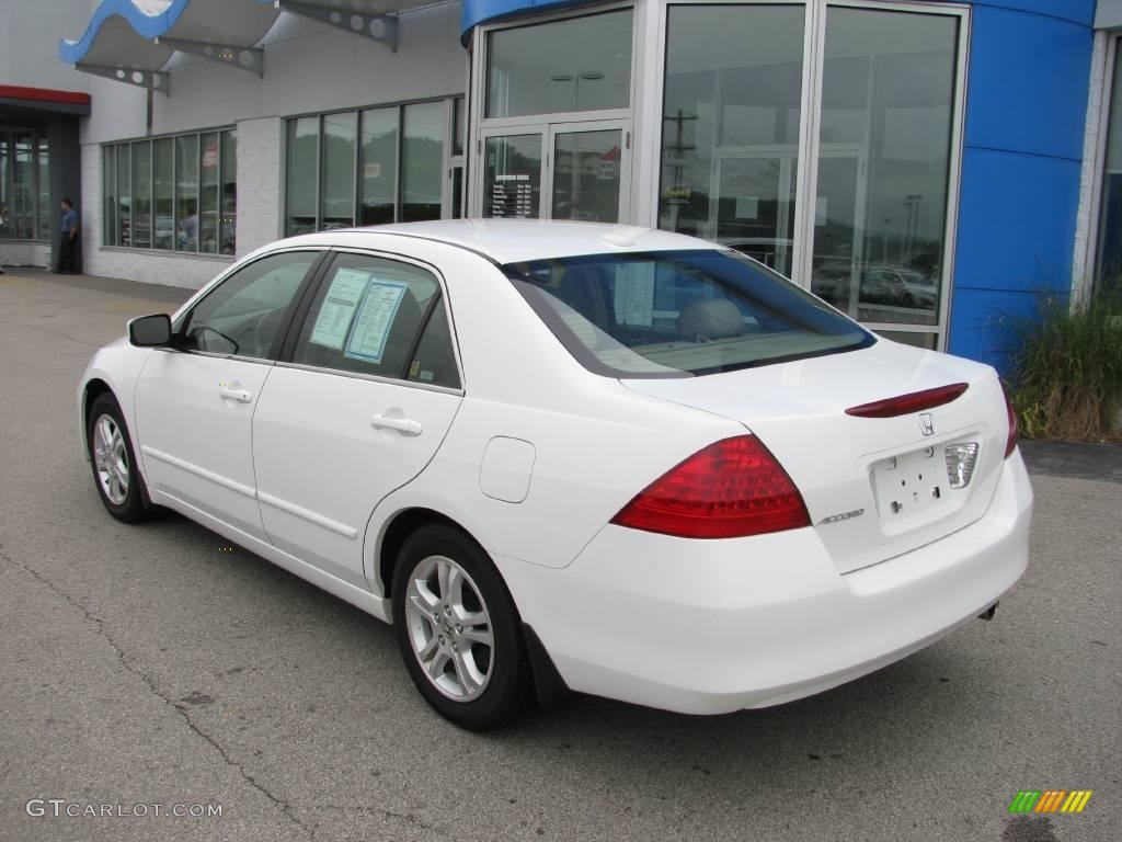 2007 Accord EX-L Sedan - Taffeta White / Ivory photo #4