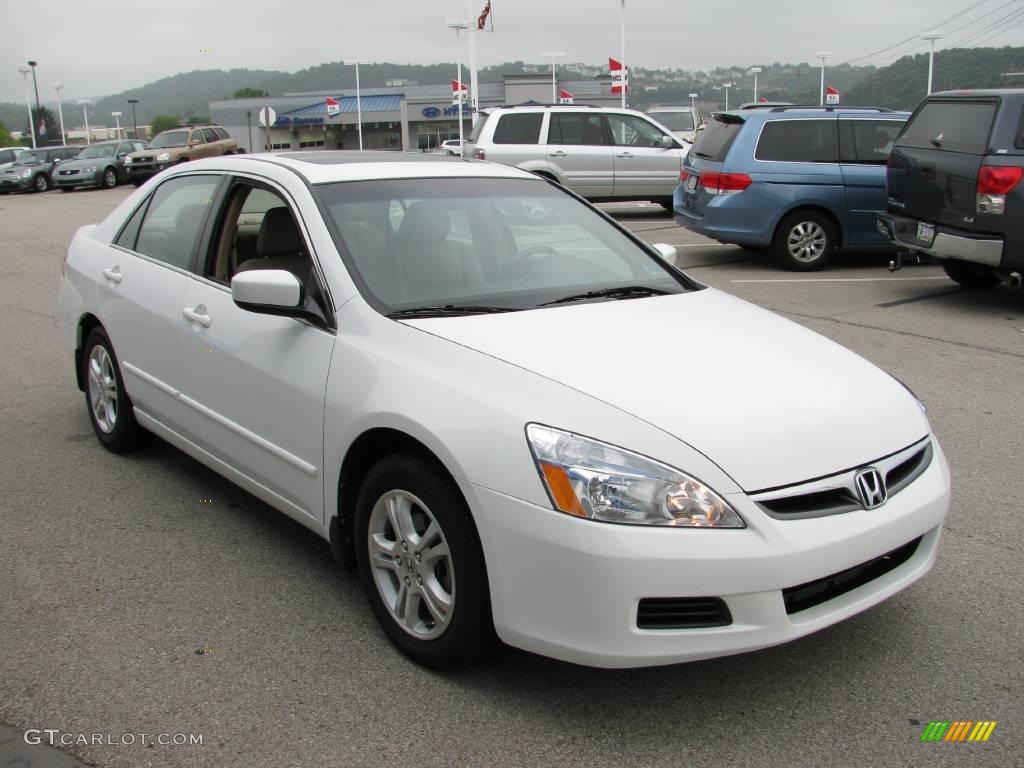 2007 Accord EX-L Sedan - Taffeta White / Ivory photo #10