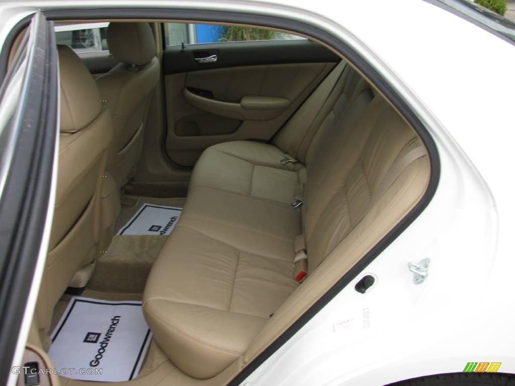 2007 Accord EX-L Sedan - Taffeta White / Ivory photo #12