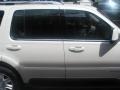 2004 Ceramic White Tri Coat Lincoln Aviator Luxury AWD  photo #23