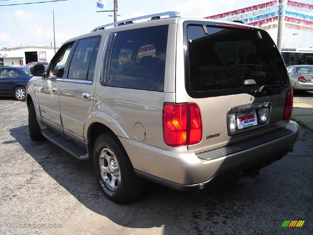 2001 Navigator 4x4 - Light Parchment Metallic / Medium Parchment photo #3