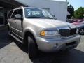 2001 Light Parchment Metallic Lincoln Navigator 4x4  photo #7