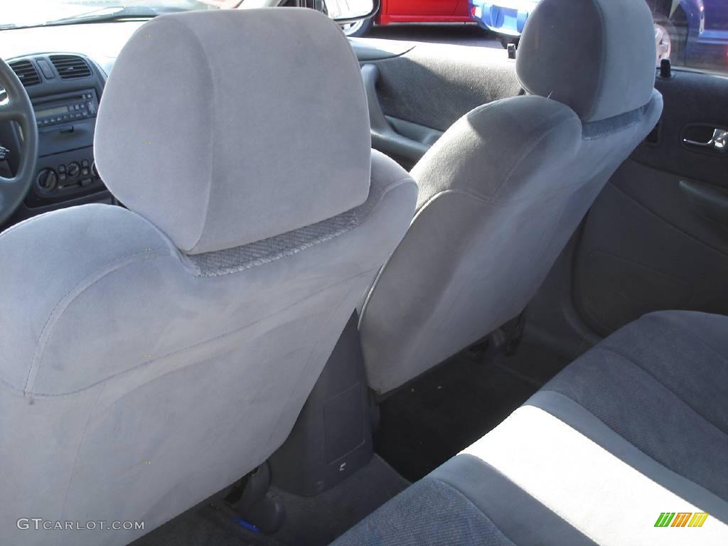 2000 Protege ES - Highlight Silver Metallic / Gray photo #10