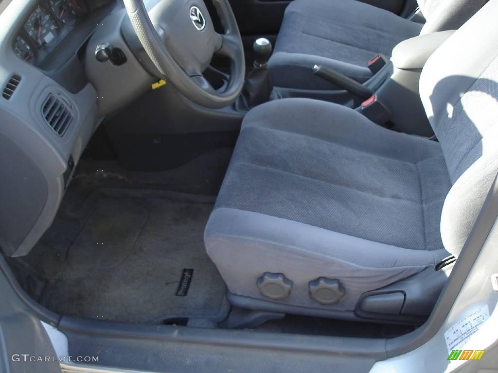 2000 Protege ES - Highlight Silver Metallic / Gray photo #12