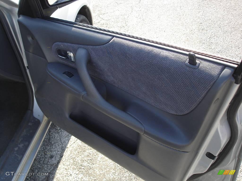 2000 Protege ES - Highlight Silver Metallic / Gray photo #23