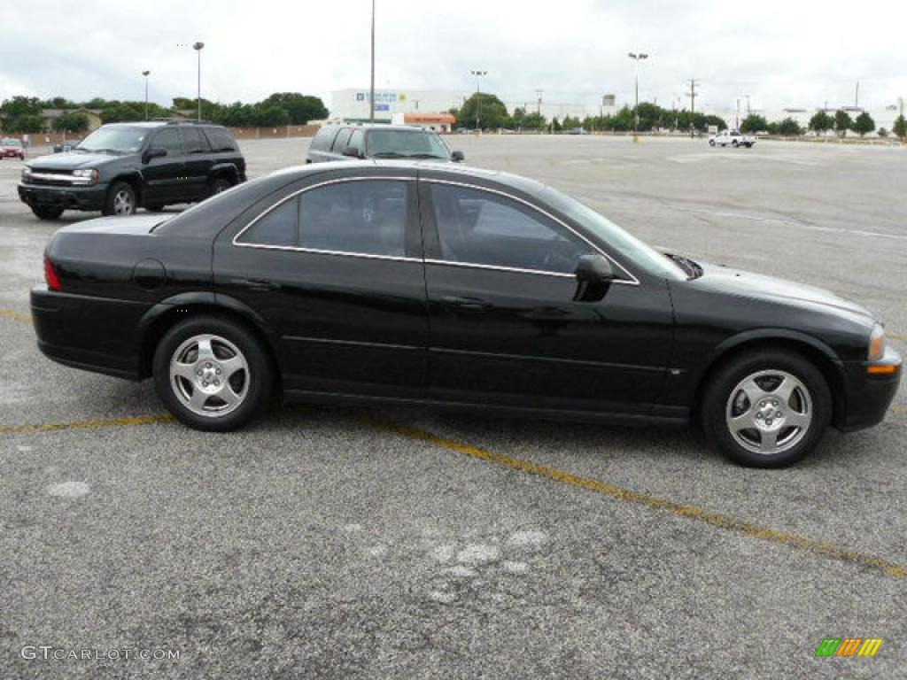 2001 LS V8 - Black / Medium Parchment photo #3