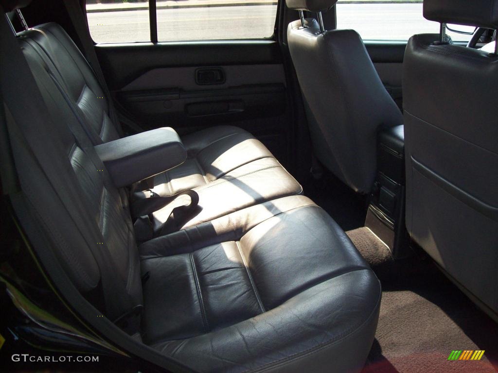 1999 Pathfinder SE Limited 4x4 - Super Black / Gray photo #12