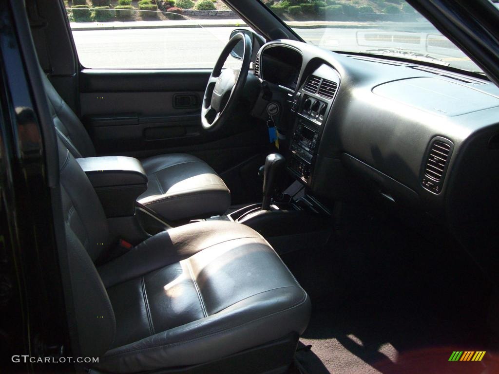1999 Pathfinder SE Limited 4x4 - Super Black / Gray photo #13