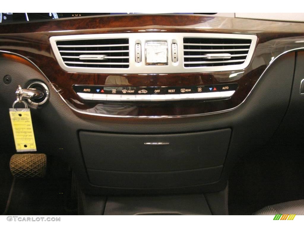 2008 S 550 Sedan - Black / Black photo #2