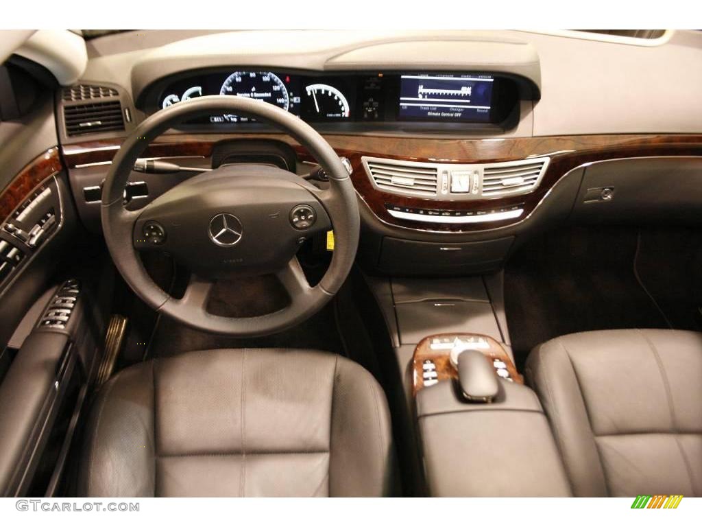 2008 S 550 Sedan - Black / Black photo #4