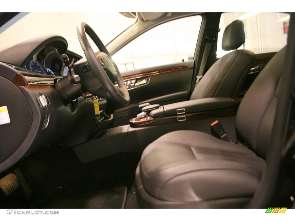 2008 S 550 Sedan - Black / Black photo #12