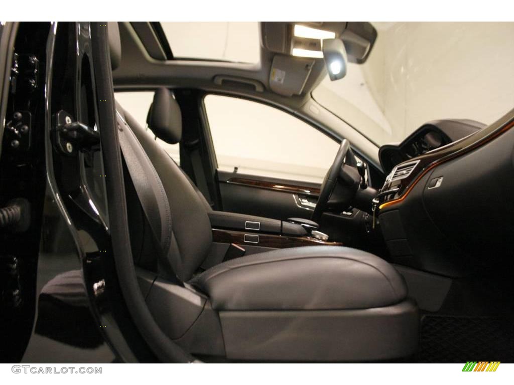 2008 S 550 Sedan - Black / Black photo #16
