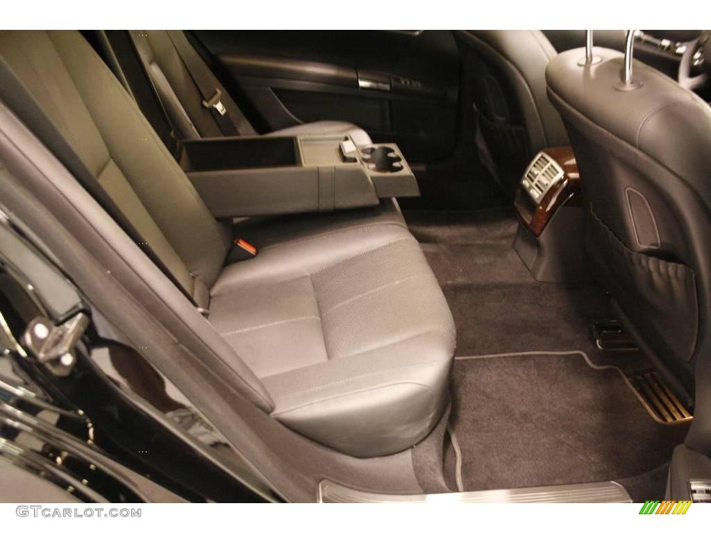 2008 S 550 Sedan - Black / Black photo #20