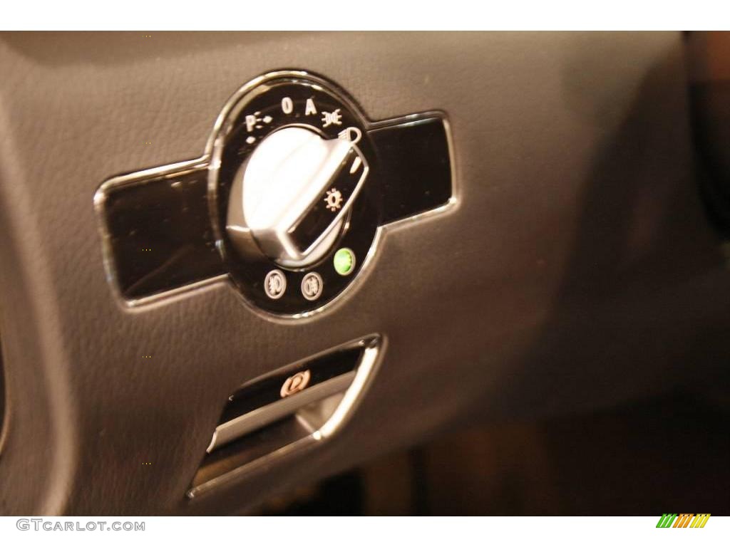 2008 S 550 Sedan - Black / Black photo #48