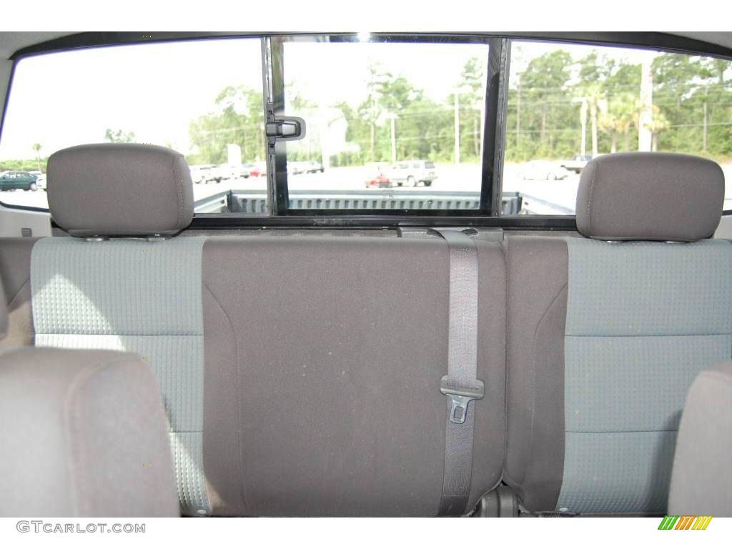 2007 Titan SE King Cab 4x4 - Majestic Blue / Steel Gray photo #14