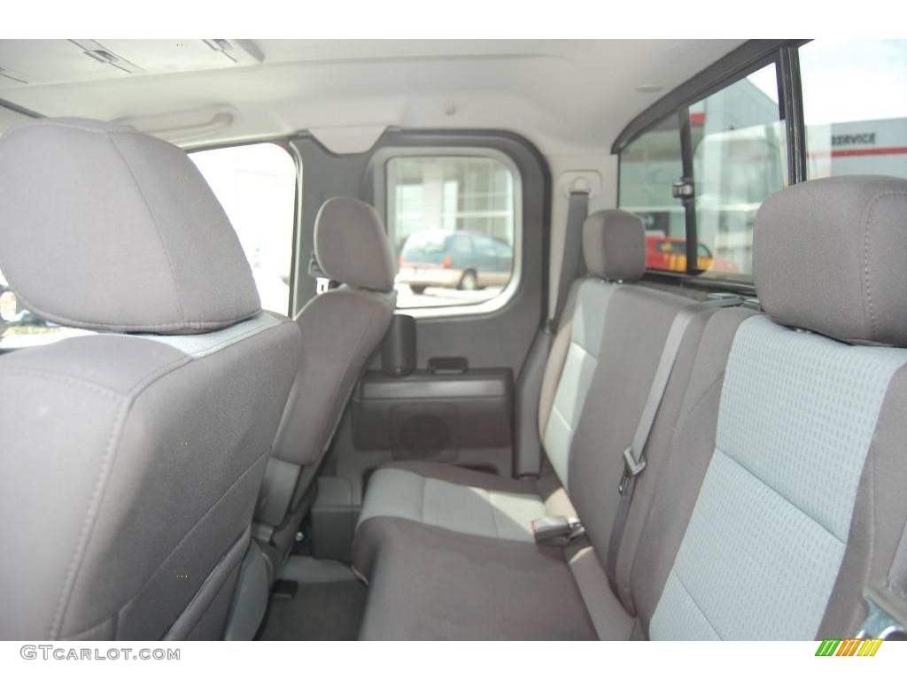 2007 Titan SE King Cab 4x4 - Majestic Blue / Steel Gray photo #15