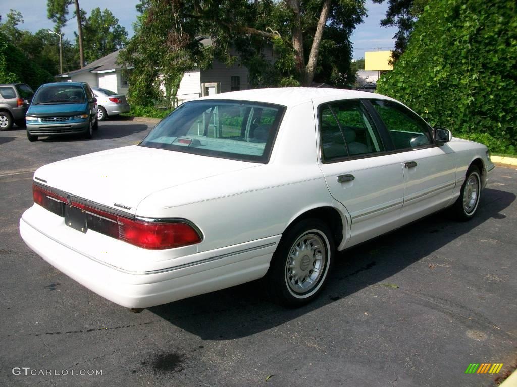 1997 Grand Marquis LS - Vibrant White / Light Graphite photo #3