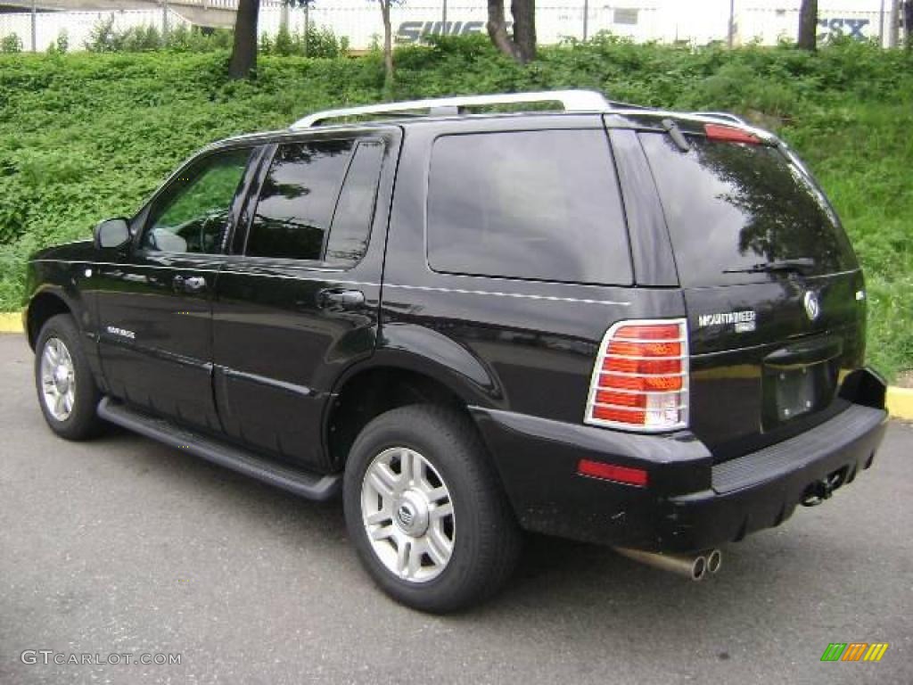 2002 Mountaineer Premier AWD - Black / Dark Graphite photo #7