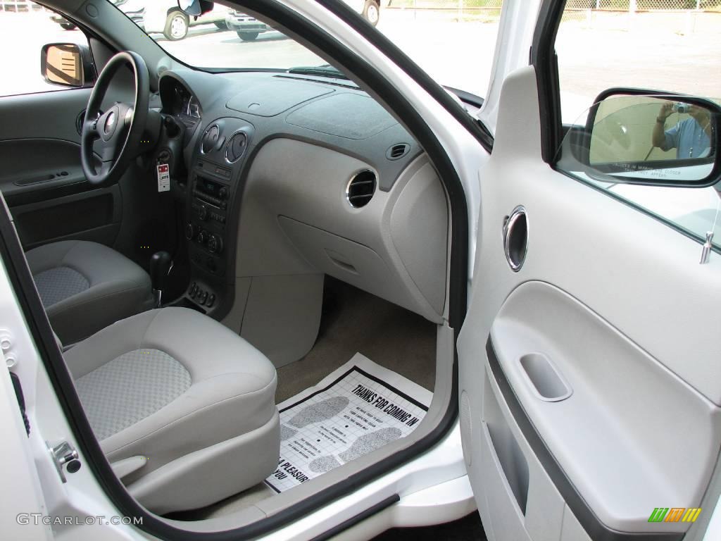 2008 HHR LS - Summit White / Gray photo #7