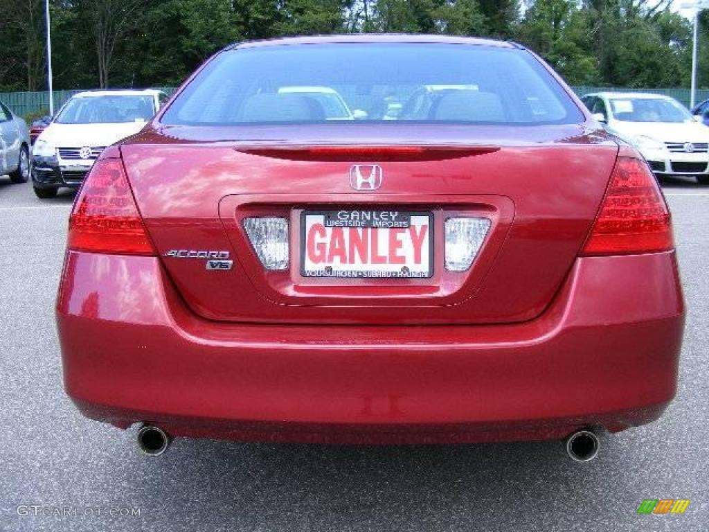 2007 Accord SE V6 Sedan - Moroccan Red Pearl / Gray photo #4