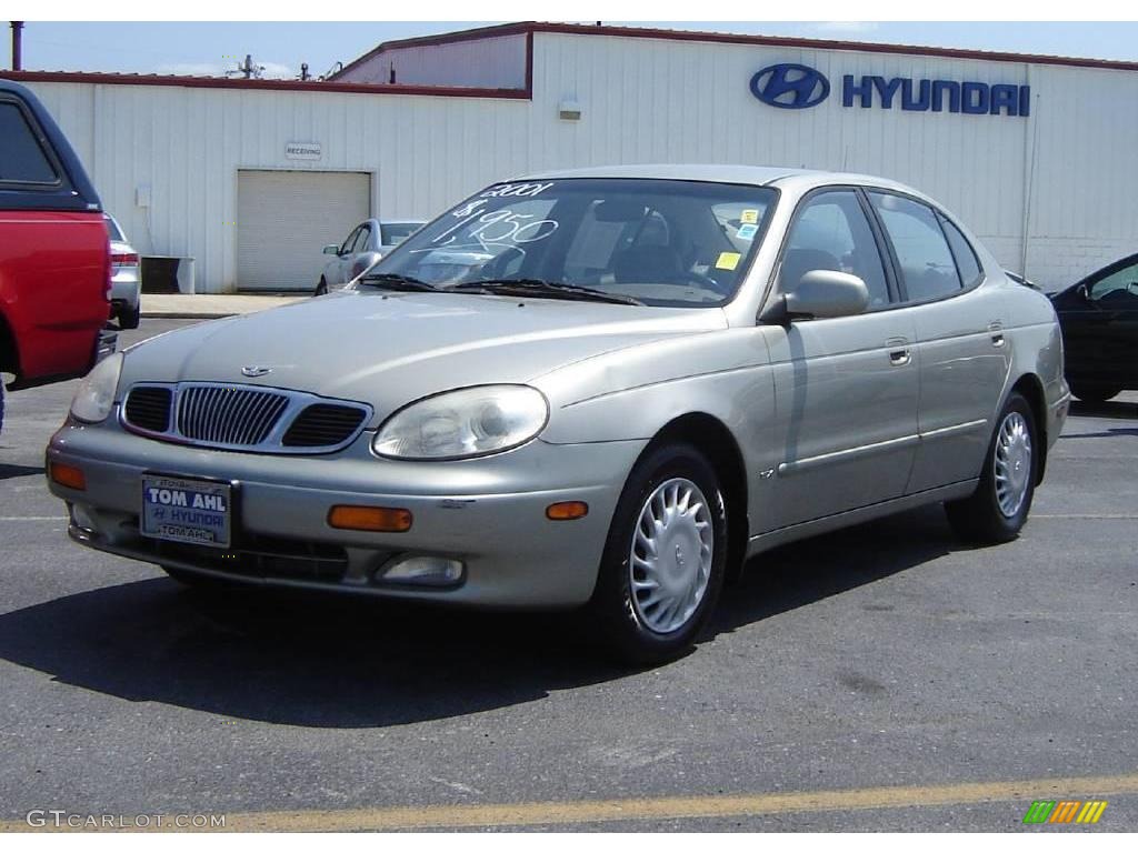 2001 Leganza SX - Olive Silver Metallic / Beige photo #1