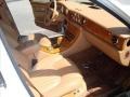White - Arnage  Photo No. 20