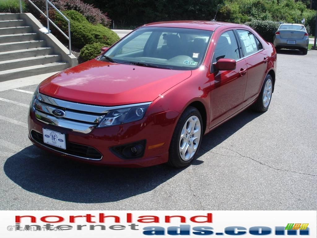 2010 Fusion SE - Sangria Red Metallic / Medium Light Stone photo #2