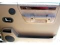 2000 White Gold Land Rover Discovery II   photo #26