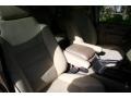 2000 White Gold Land Rover Discovery II   photo #92