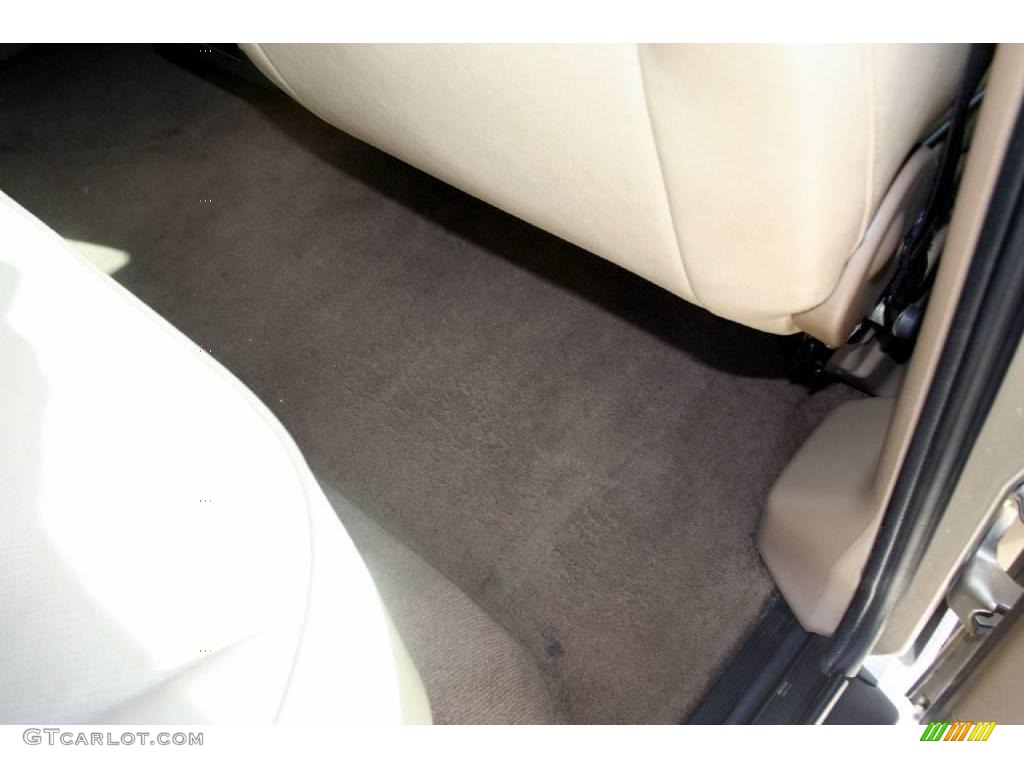 2000 Discovery II  - White Gold / Bahama photo #110