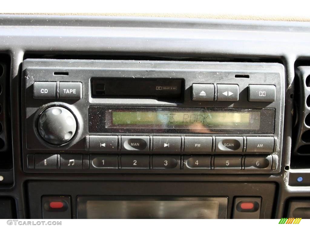 2000 Discovery II  - White Gold / Bahama photo #111