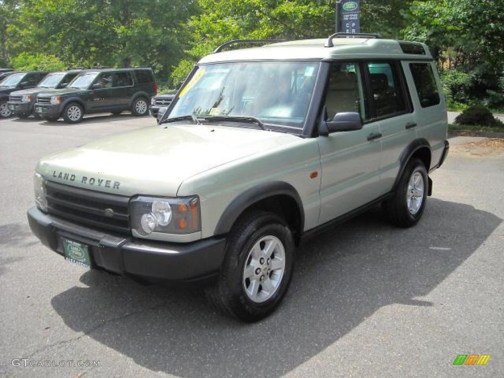 Vienna Green Land Rover Discovery