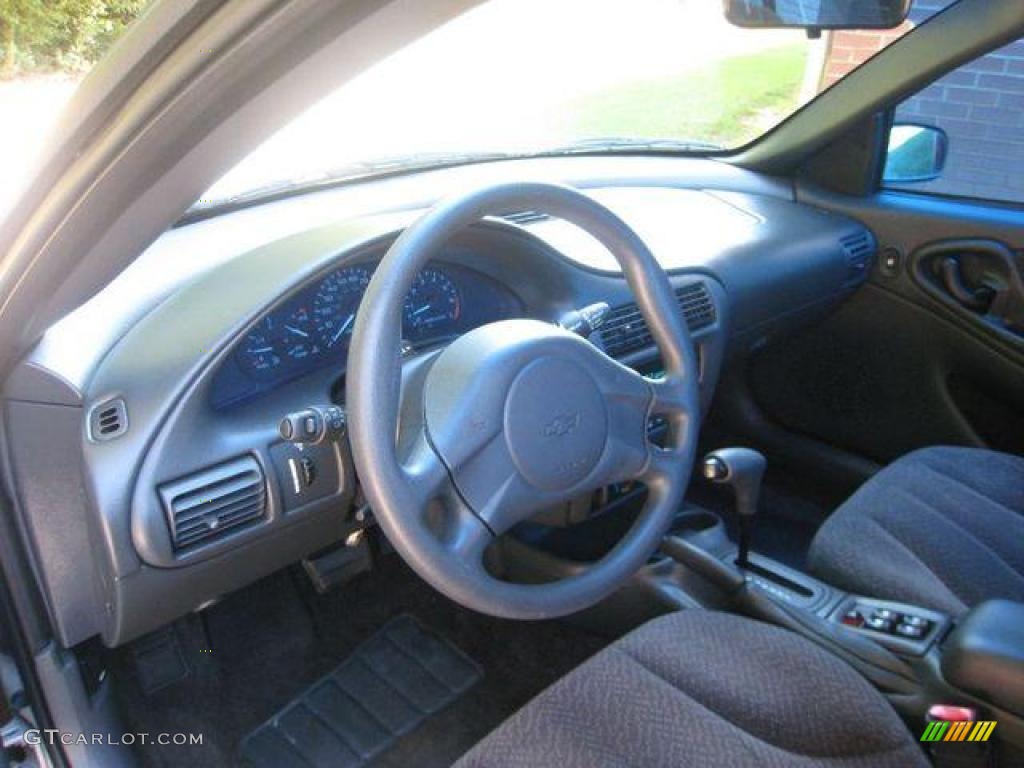 2003 Cavalier LS Sedan - Ultra Silver Metallic / Graphite Gray photo #18