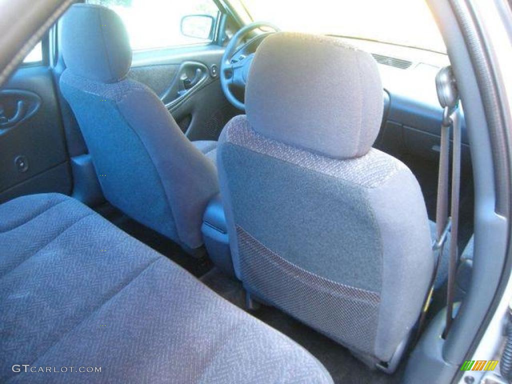 2003 Cavalier LS Sedan - Ultra Silver Metallic / Graphite Gray photo #19