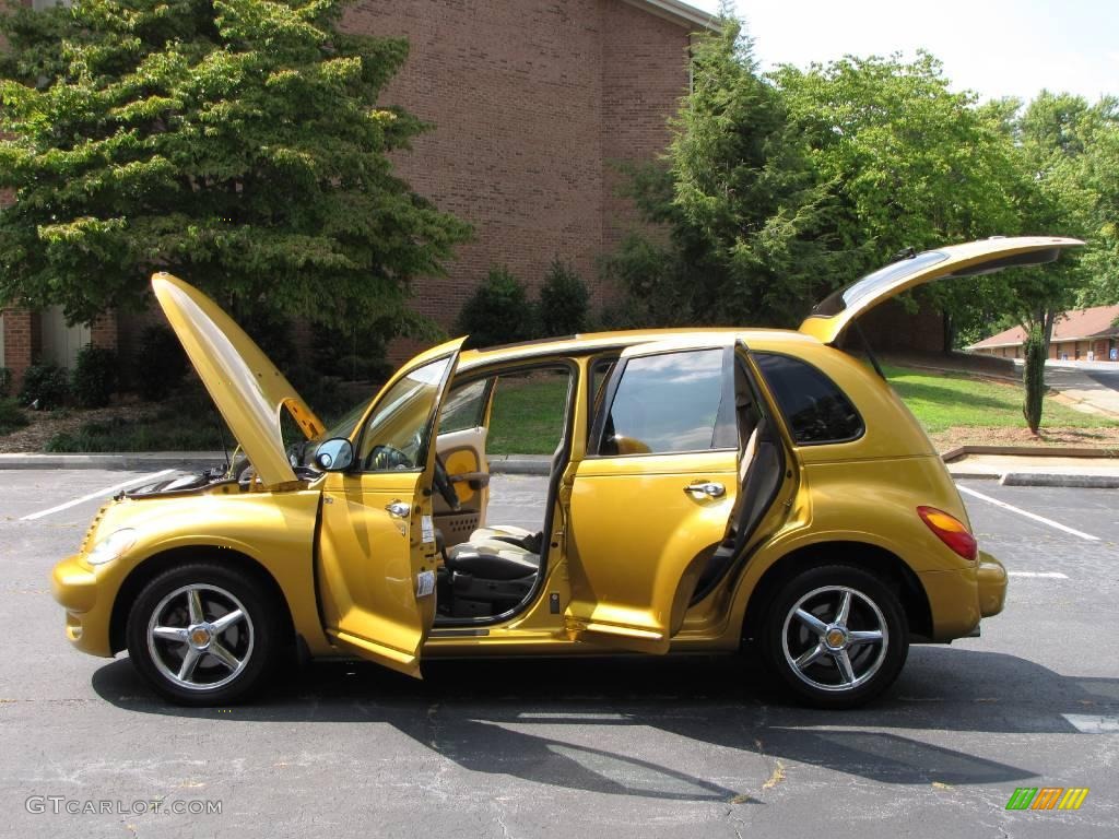 2002 PT Cruiser Dream Cruiser Series 1 - Inca Gold Pearlcoat / Taupe photo #20