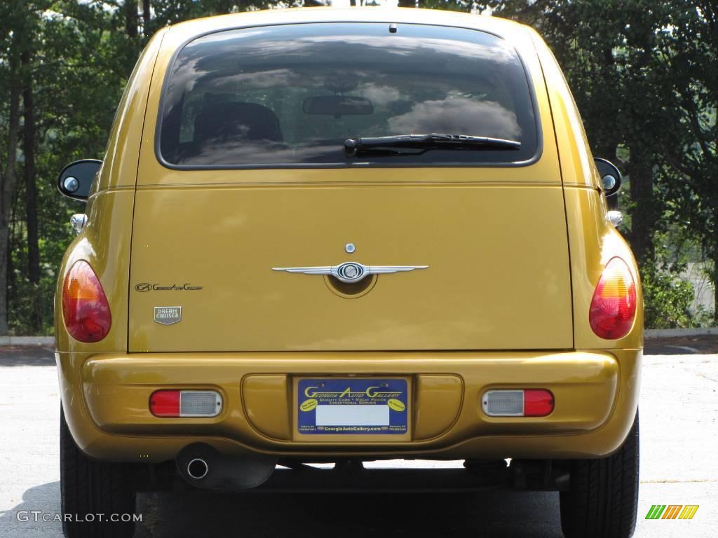 2002 PT Cruiser Dream Cruiser Series 1 - Inca Gold Pearlcoat / Taupe photo #22