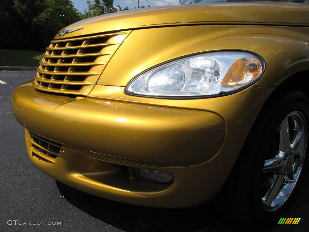 2002 PT Cruiser Dream Cruiser Series 1 - Inca Gold Pearlcoat / Taupe photo #24