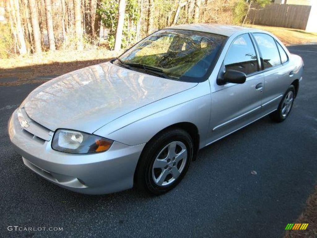 2003 Cavalier LS Sedan - Ultra Silver Metallic / Graphite Gray photo #44