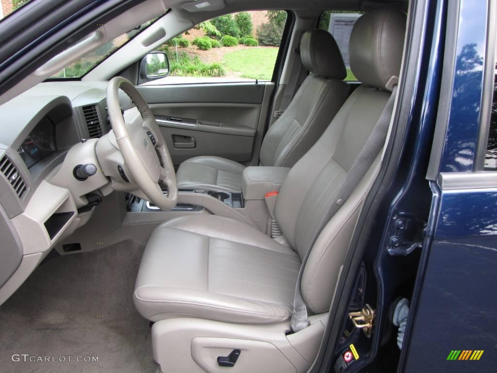 2005 Grand Cherokee Laredo - Midnight Blue Pearl / Medium Slate Gray photo #6