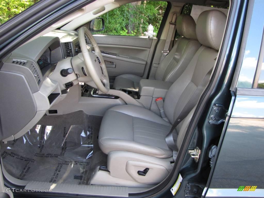 2005 Grand Cherokee Laredo - Deep Beryl Green Pearl / Khaki photo #6