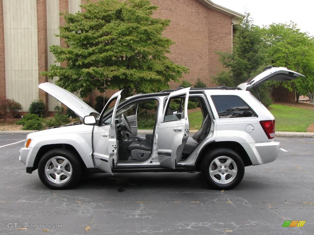 2005 Grand Cherokee Limited - Bright Silver Metallic / Dark Khaki/Light Graystone photo #14
