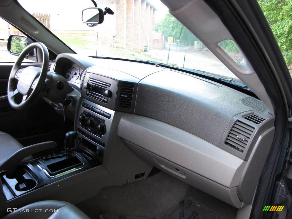 2005 Grand Cherokee Laredo - Deep Beryl Green Pearl / Khaki photo #7