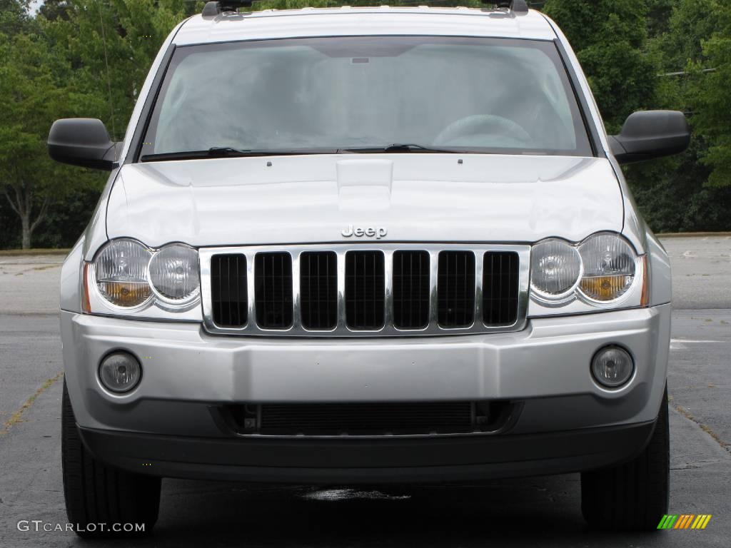 2005 Grand Cherokee Limited - Bright Silver Metallic / Dark Khaki/Light Graystone photo #15