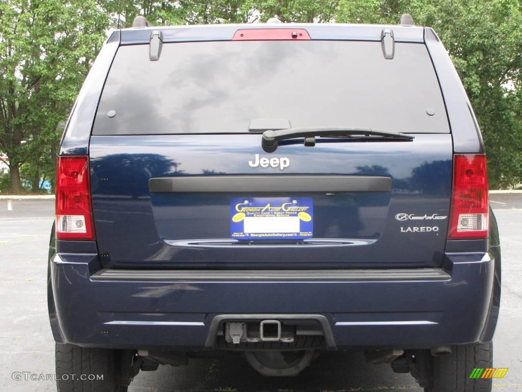2005 Grand Cherokee Laredo - Midnight Blue Pearl / Medium Slate Gray photo #16