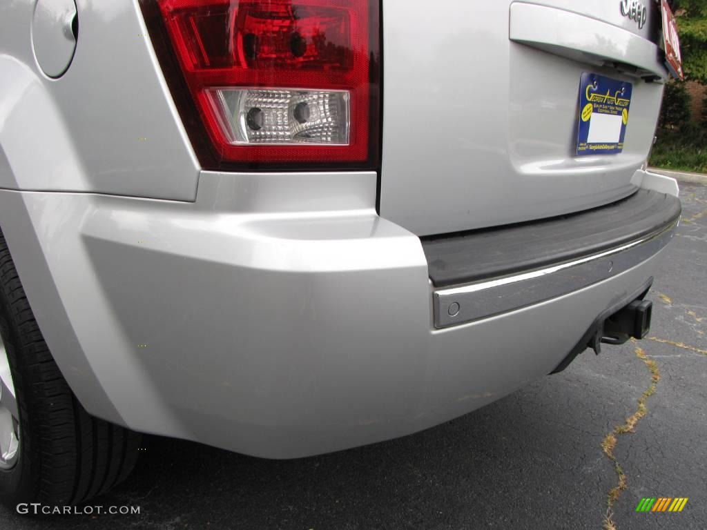 2005 Grand Cherokee Limited - Bright Silver Metallic / Dark Khaki/Light Graystone photo #21
