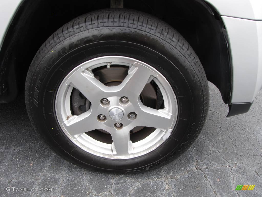 2005 Grand Cherokee Limited - Bright Silver Metallic / Dark Khaki/Light Graystone photo #25