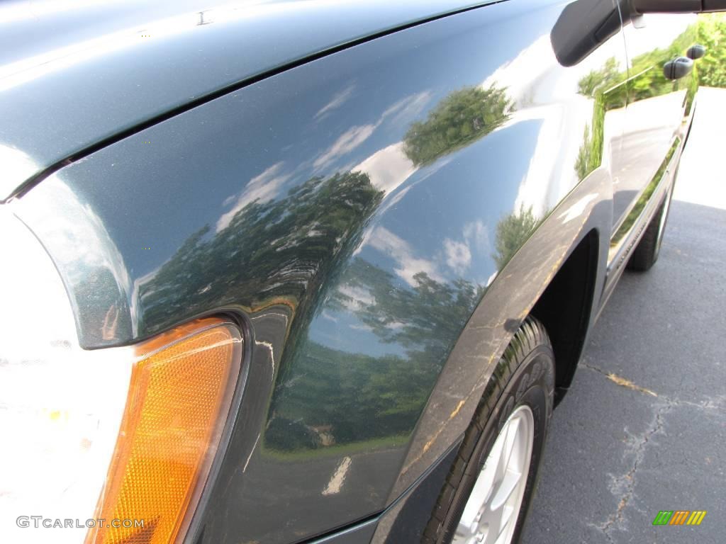 2005 Grand Cherokee Laredo - Deep Beryl Green Pearl / Khaki photo #18